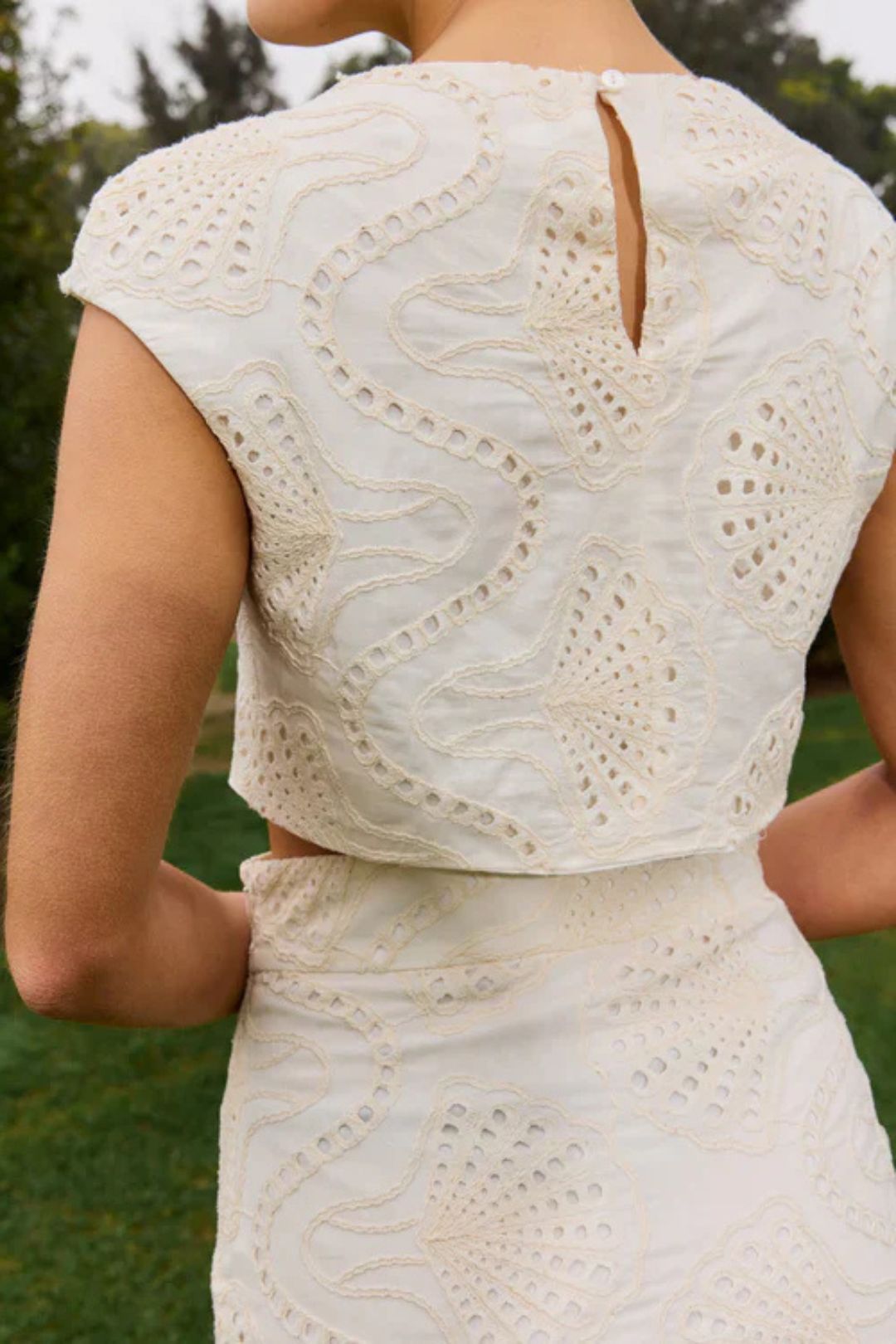 Conjunto Top e Saia Bordado