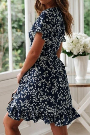 Vestido Curto Floral com Babado