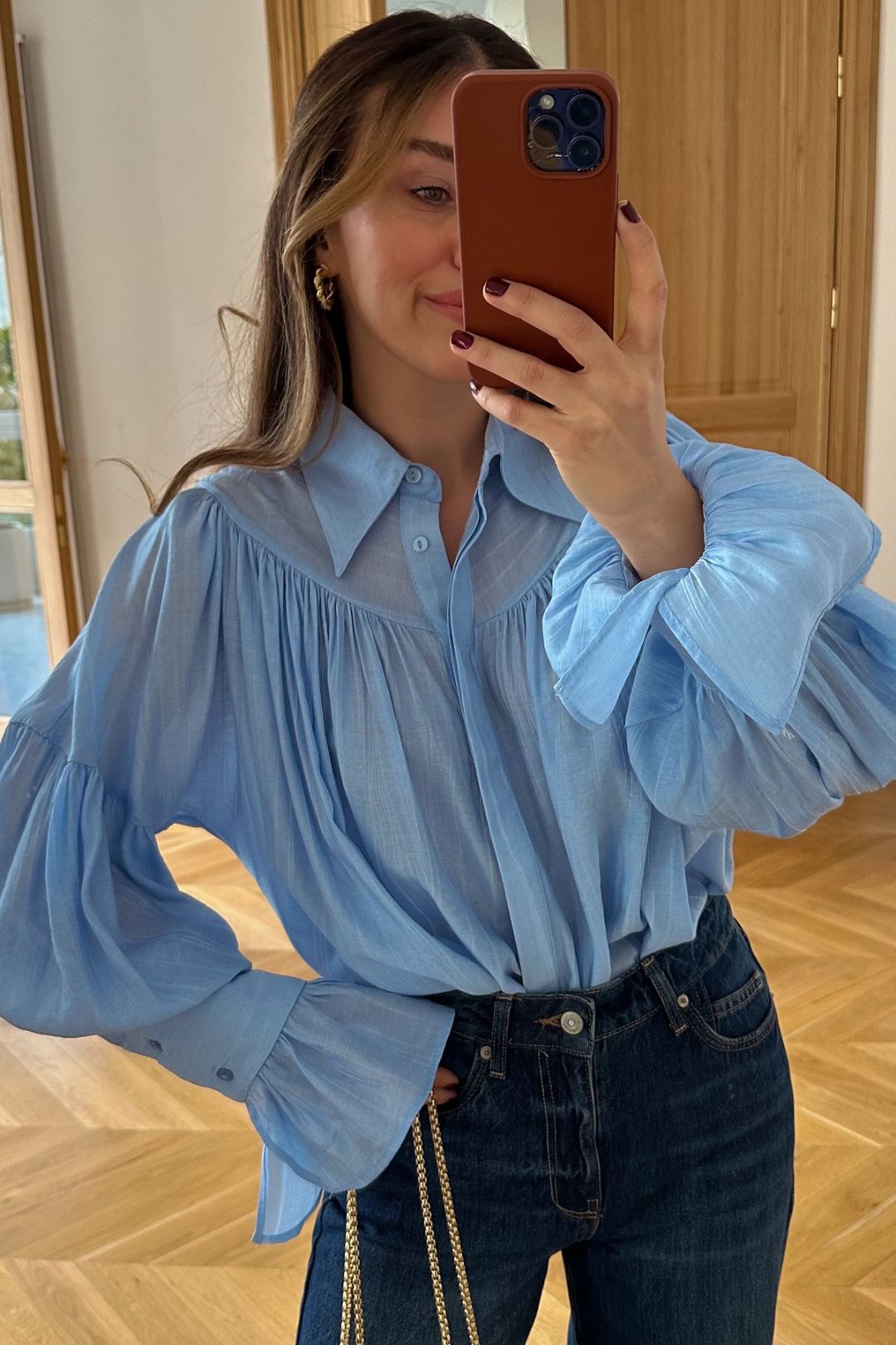 Camisa Elegante com Babados
