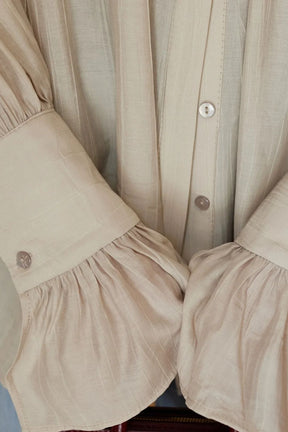 Camisa Elegante com Babados
